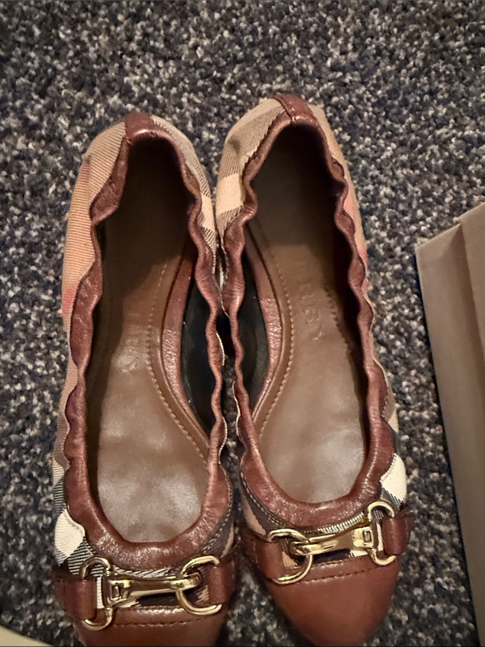 Burberry Brown Leather Ballet Flats with Signature Check and Gold-Tone Bit - Picture 6 of 6